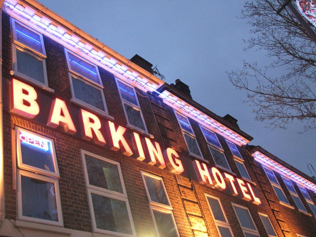 Hotel Barking 3*